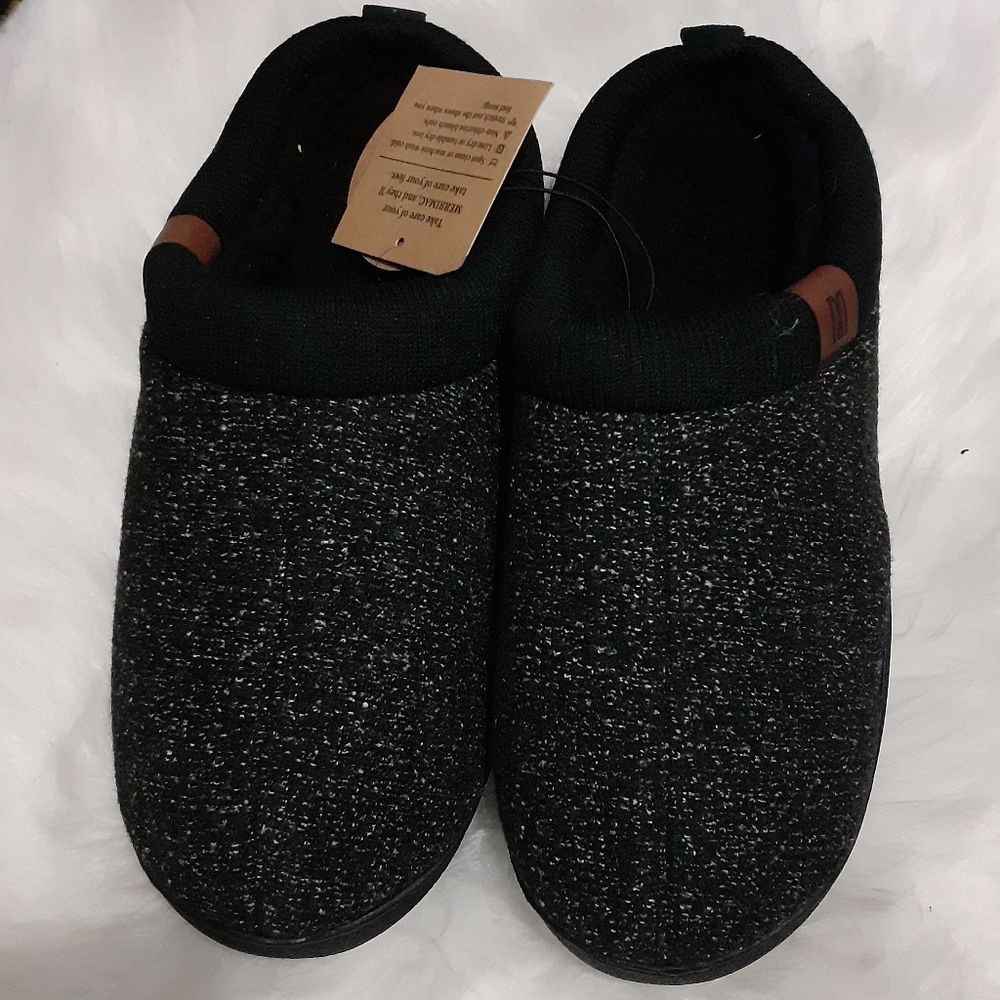 NWT Merrimac Size 10-11 Memory Foam Black Slippers